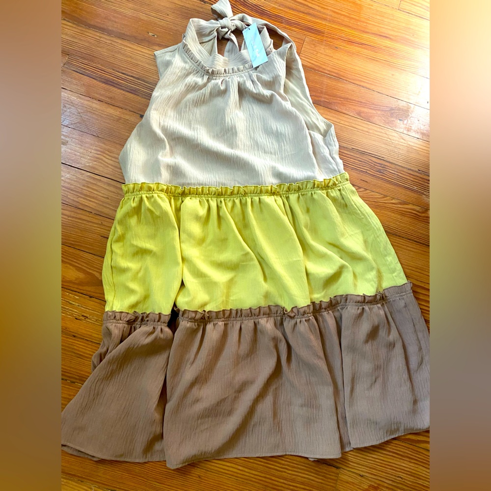 Boutique Dress. NWT.